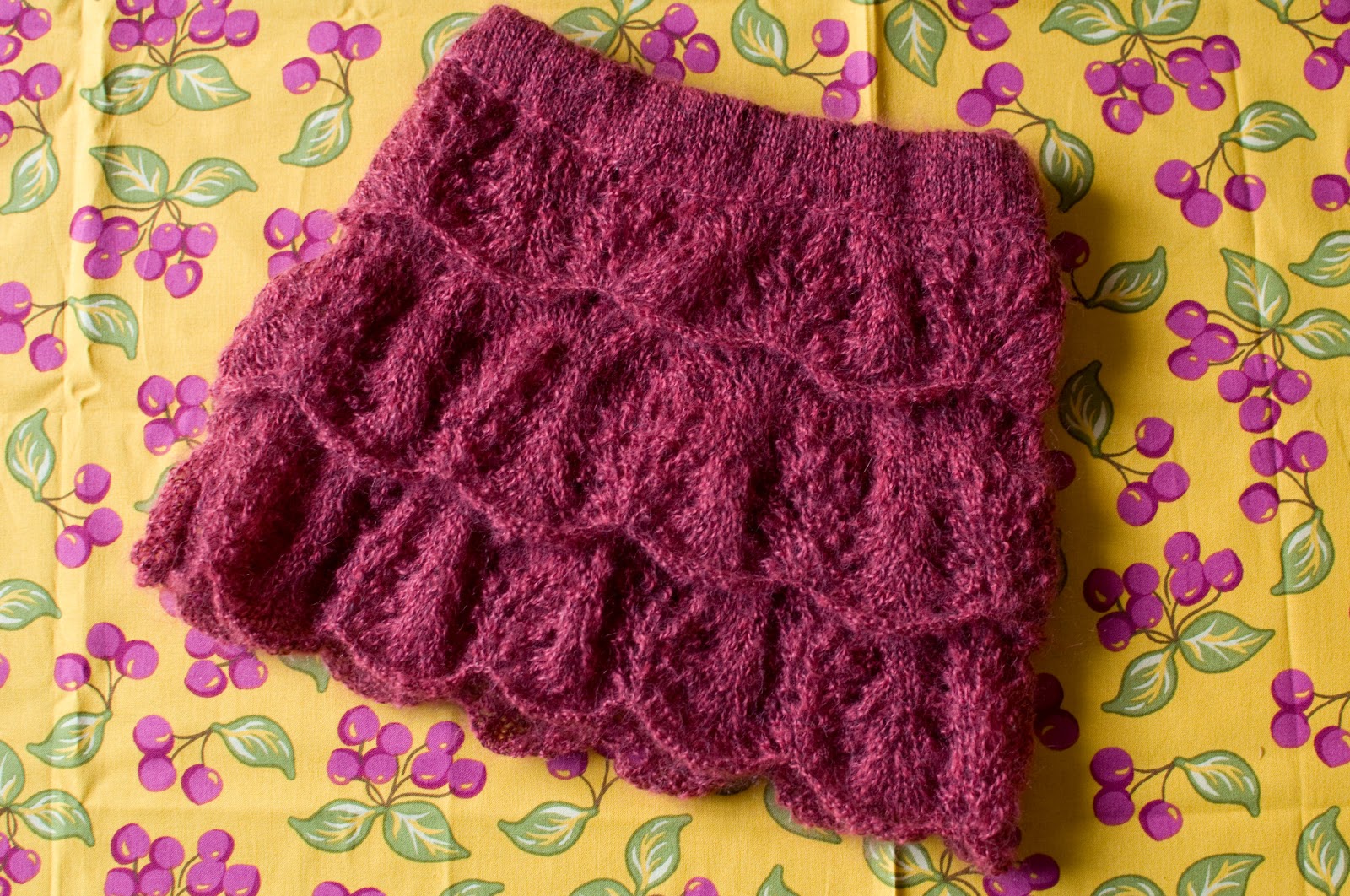 tricoter une jupe pour fillette